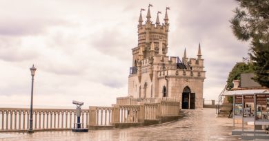 Туристическая достопримечательность — Ласточкино гнездо
